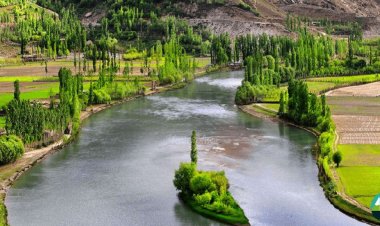 The Ultimate Travel Guide to Phandar Valley: A Land of Unexplored Wonders