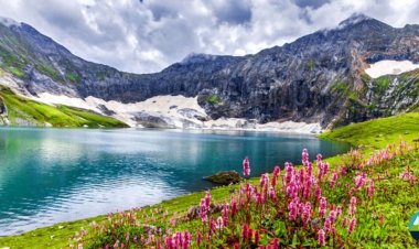 A Trek Guide to Ratti Gali Lake