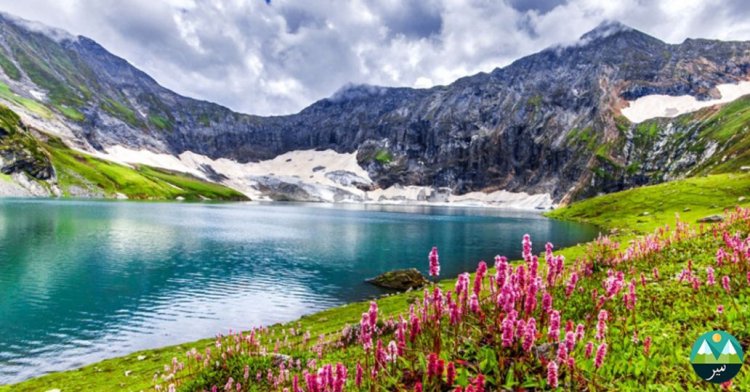 A Trek Guide to Ratti Gali Lake